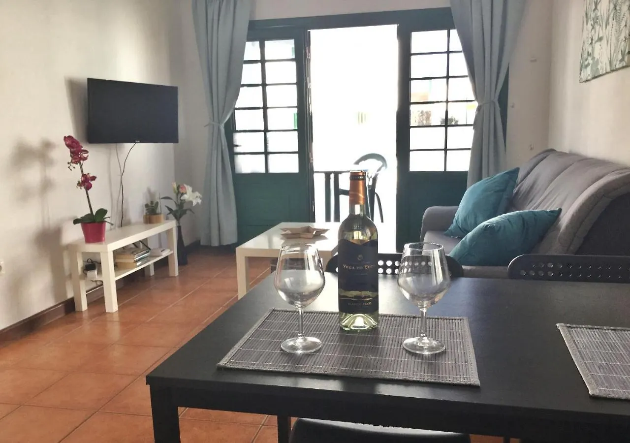 Relax & Pool Next To The Beach Apt Puerto del Carmen  Spagna