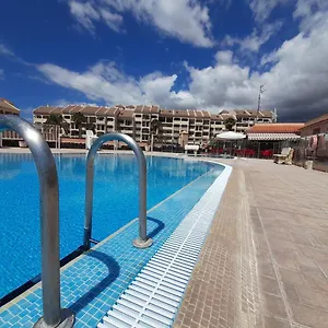 https://castle-heights.tenerifehoteles.net