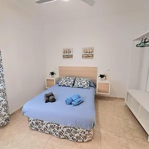 https://apt-cerca-de-la-playa-y-airport.hotelsinnerja.org